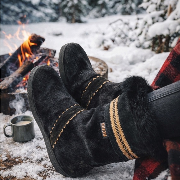 Tecnica Shoes - Tecnica Black goat Fur Boots with Gold Accent